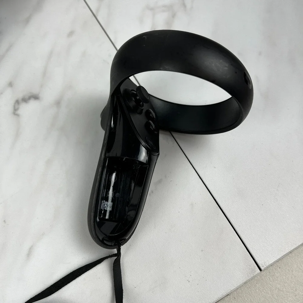 UNTESTED Lenovo Oculus Rift S Powered VR Gaming Headset, 2 Controllers, Sensor